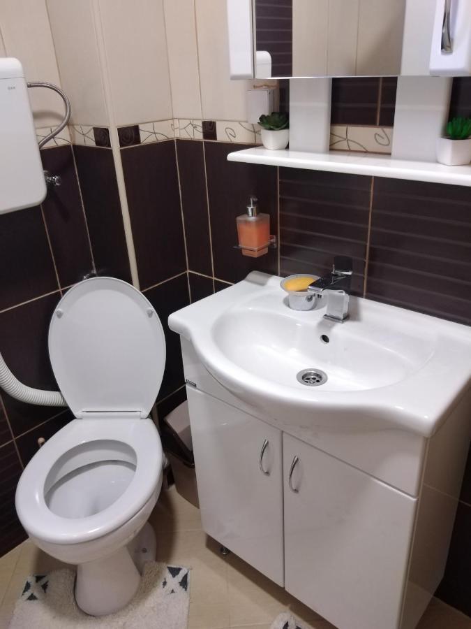 Gara 5 Apartment Kotor Ngoại thất bức ảnh